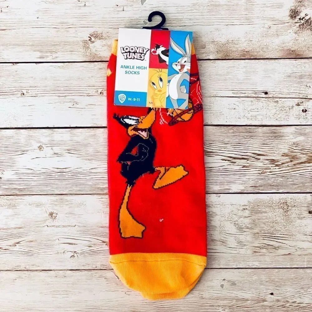 NWT Gorgeous 3 Pack Sz 9-11 Snoopy, scooby Doo, Duffy Duck Ankle High Socks